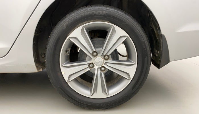 2018 Hyundai Verna 1.6 VTVT SX, Petrol, Manual, 8,080 km, Left Rear Wheel