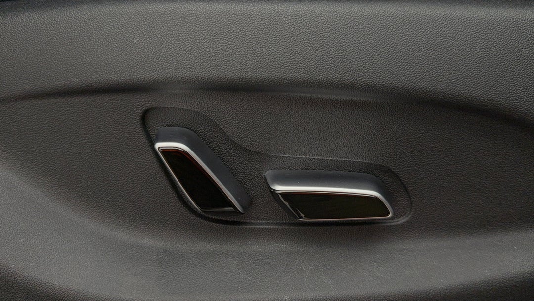 2023 Byd Atto 3 Extended Range, Automatic, 19166 km, Drivers Side Adjustment Panel