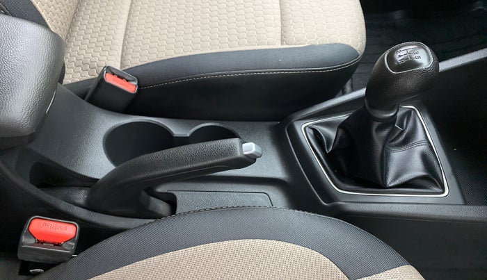 2018 Hyundai Elite i20 Magna Executive 1.2, Petrol, Manual, 7,199 km, Gear Lever