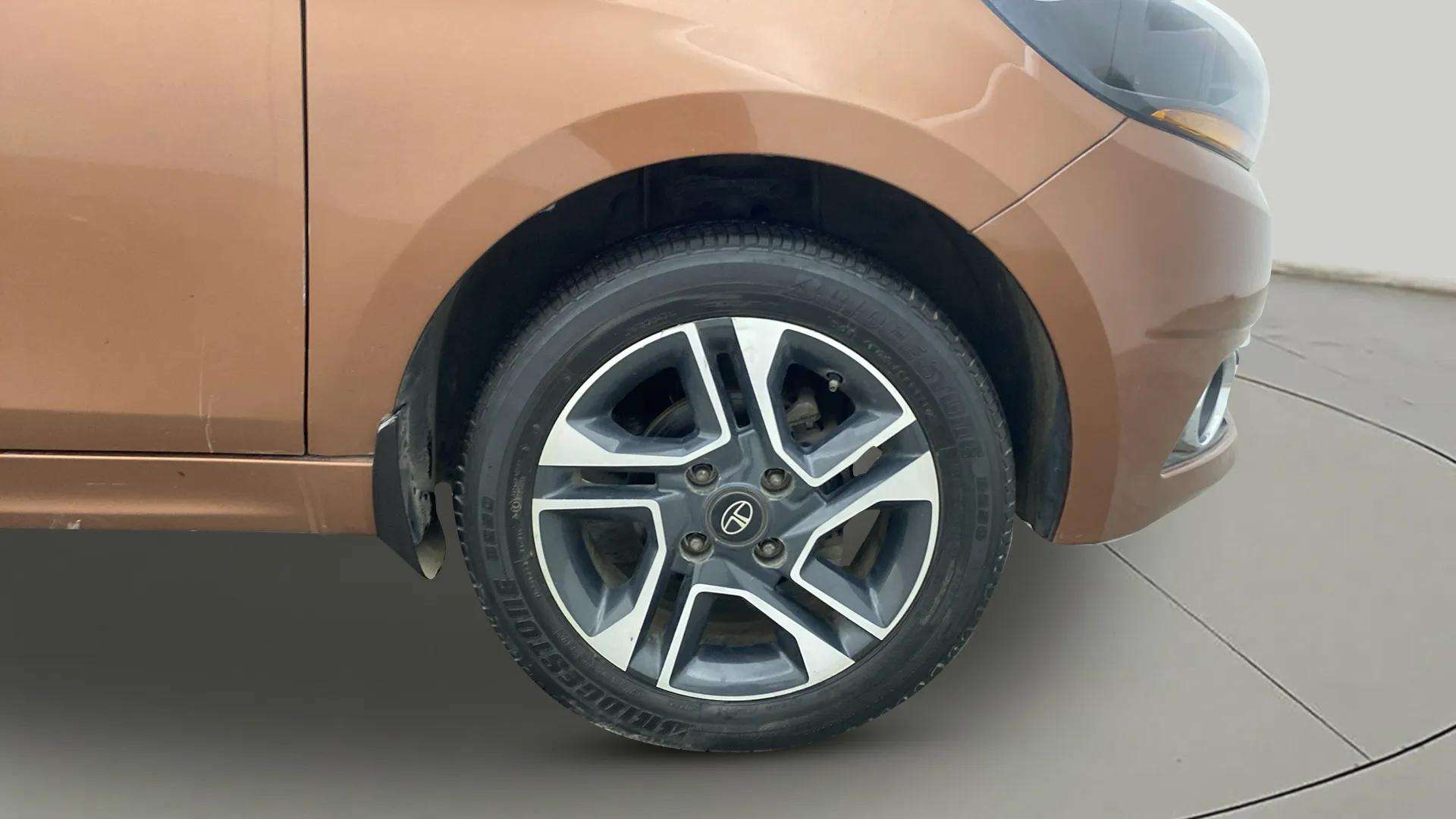 RHS-Front-Wheel