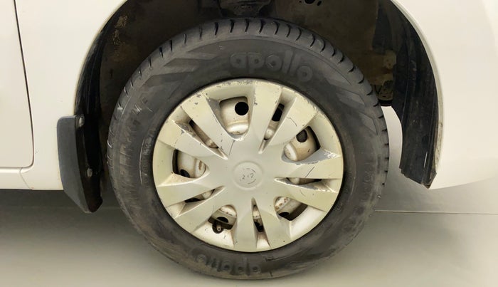 2015 Maruti Wagon R 1.0 LXI CNG, CNG, Manual, 70,504 km, Right Front Wheel