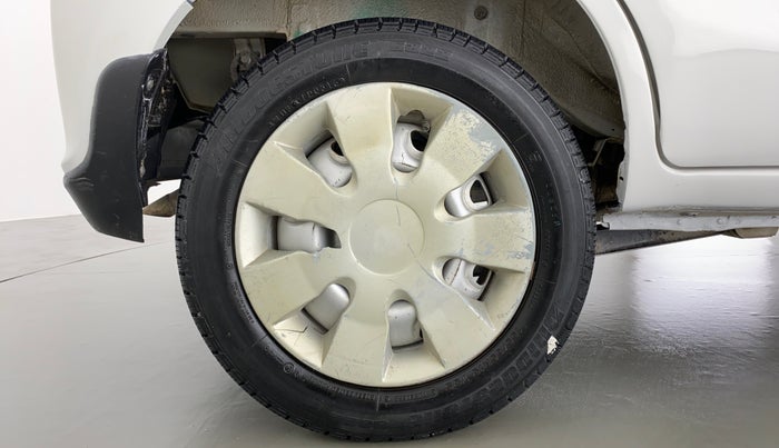 2016 Maruti Alto K10 LXI P, Petrol, Manual, 17,288 km, Right Rear Wheel