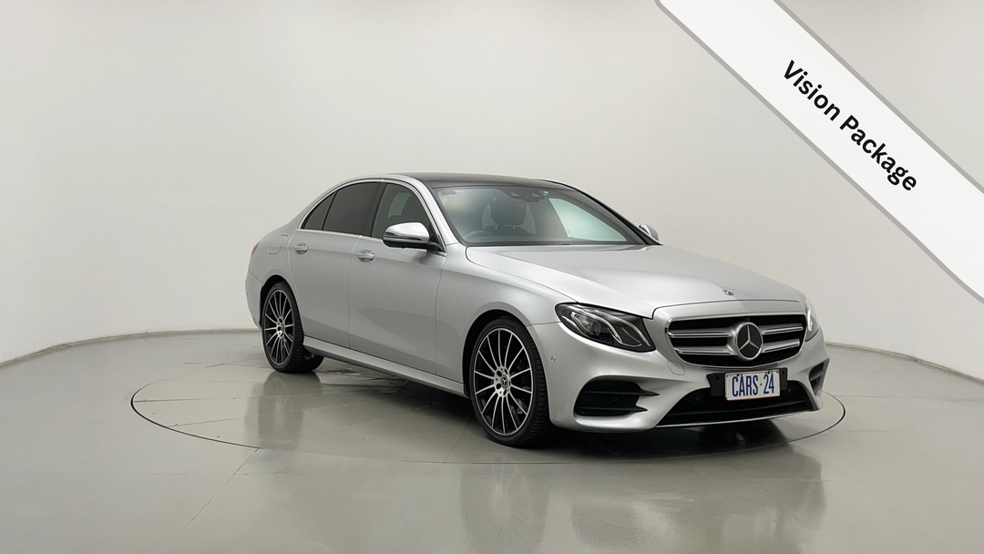 Right Front Diagonal (45- Degree) View