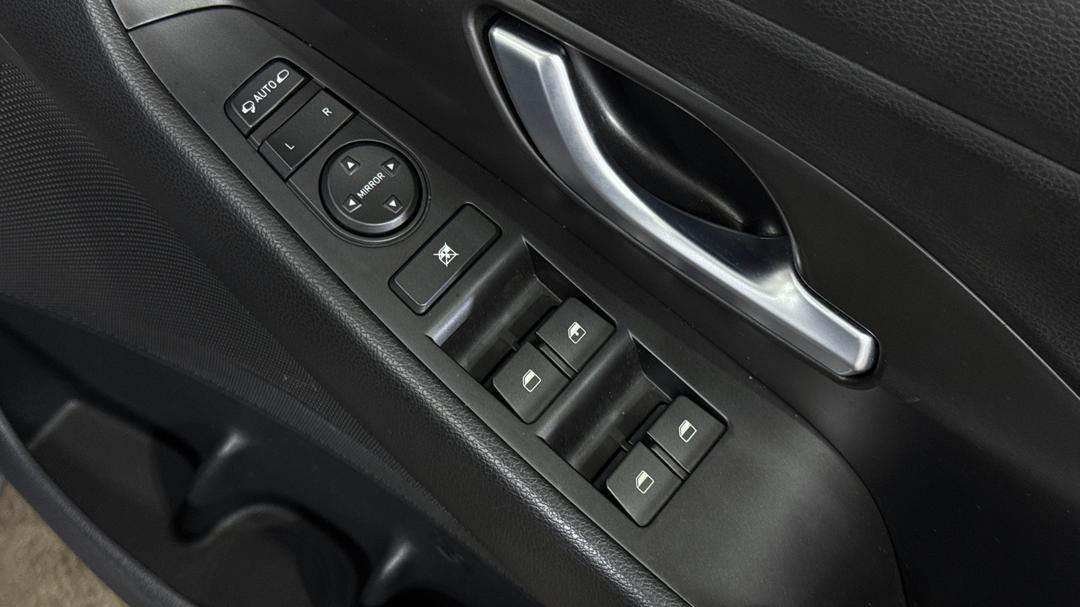 2018 Hyundai i30 Active, Automatic, 63709 km, Drivers Side Door Panel Controls
