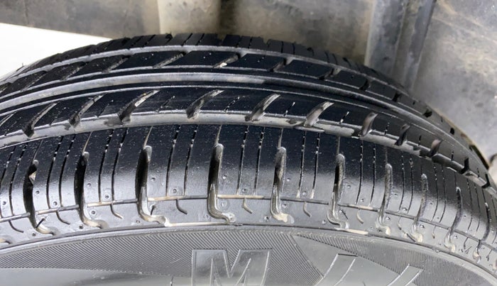 2018 Datsun Redi Go T, Petrol, Manual, 16,936 km, Right Rear Tyre Tread