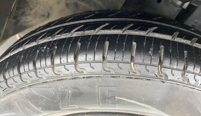 2018 Datsun Redi Go T, Petrol, Manual, 16,936 km, Right Front Tyre Tread