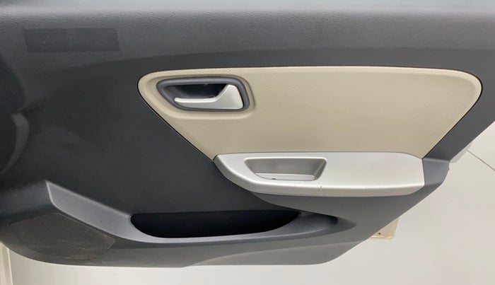 2016 Maruti Alto K10 VXI AMT, Petrol, Automatic, 45,440 km, Driver Side Door Panels Control