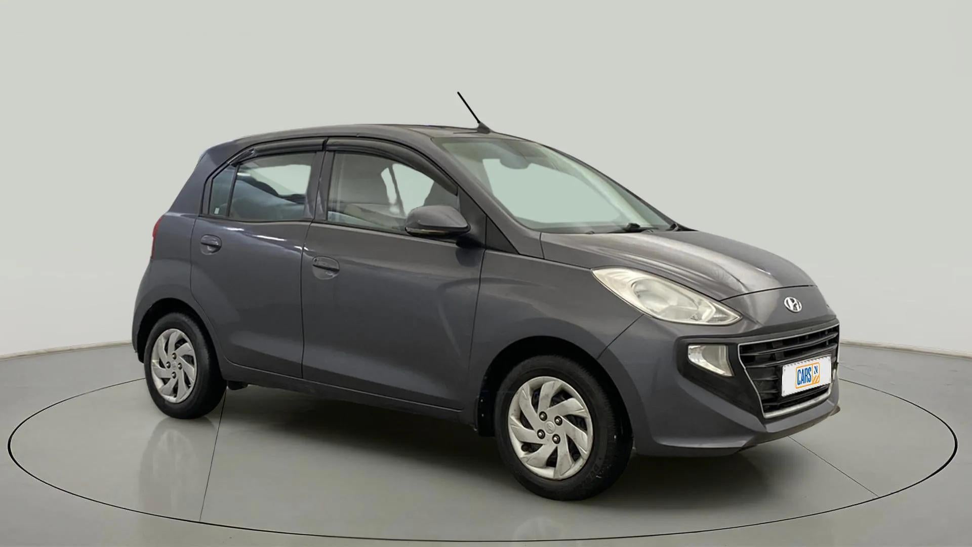 Hyundai NEW SANTRO