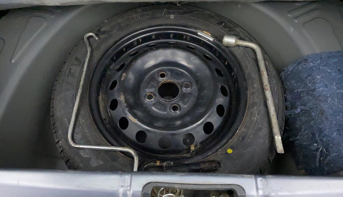 2016 Toyota Etios Liva D 4D VD, Diesel, Manual, 99,615 km, Spare Tyre