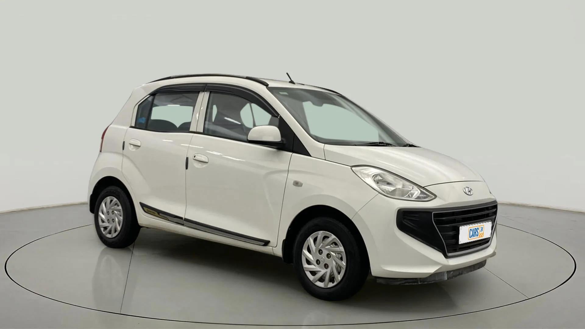 Hyundai NEW SANTRO