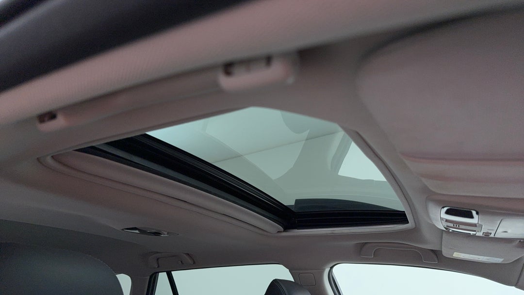 Interior Sunroof/Moonroof