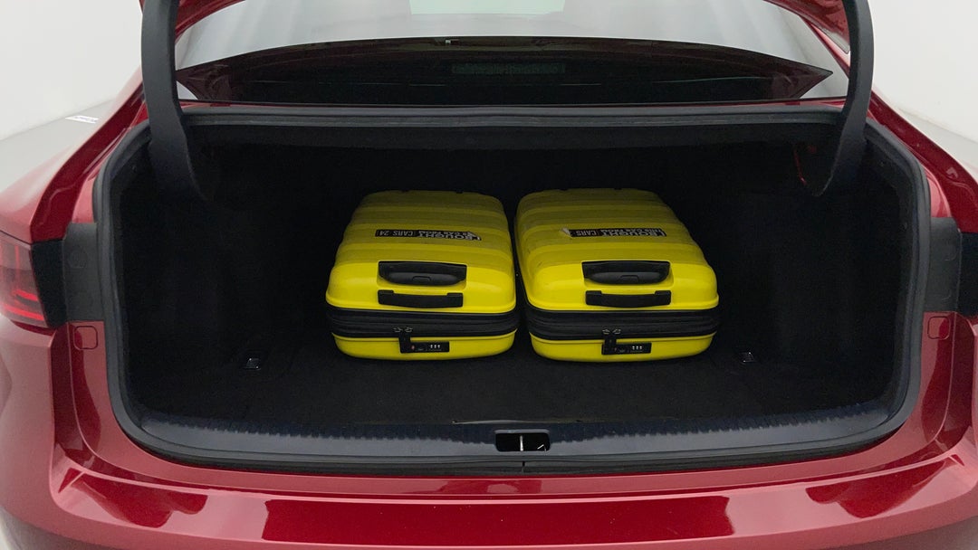 2015 Lexus Is250 Luxury, Automatic, 118773 km, Boot Inside View with Luggage