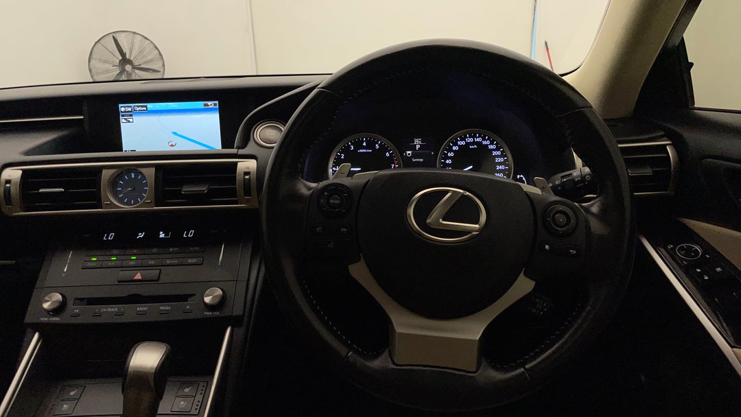 2015 Lexus Is250 Luxury, Automatic, 118773 km, Steering Wheel Close-up