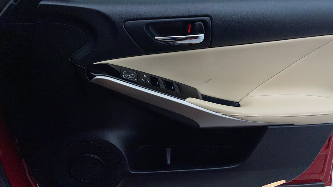 2015 Lexus Is250 Luxury, Automatic, 118773 km, Speaker View