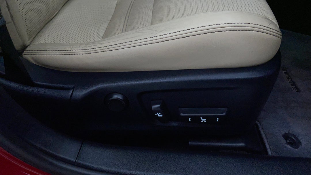 2015 Lexus Is250 Luxury, Automatic, 118773 km, Drivers Side Adjustment Panel