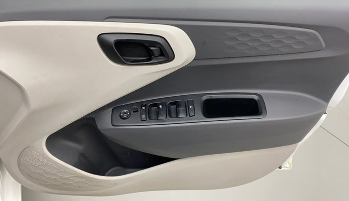 2020 Hyundai AURA S 1.2, Petrol, Manual, 57,481 km, Driver Side Door Panels Control