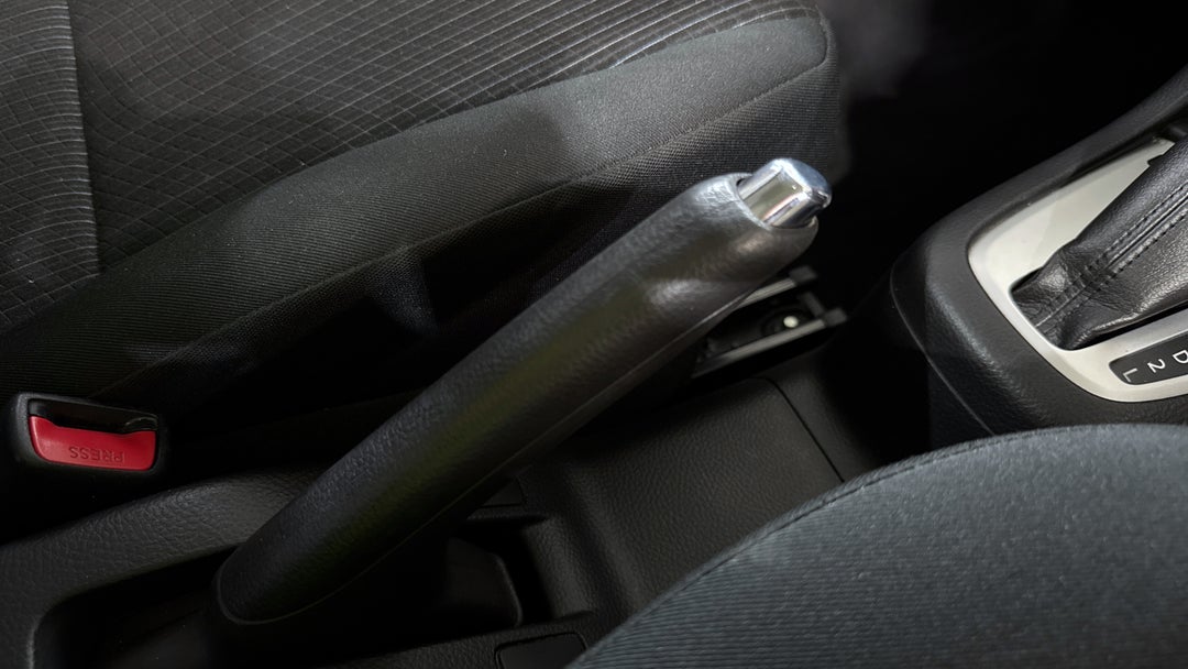 2015 Suzuki Swift Gl Navigator, Automatic, 64729 km, Handbrake