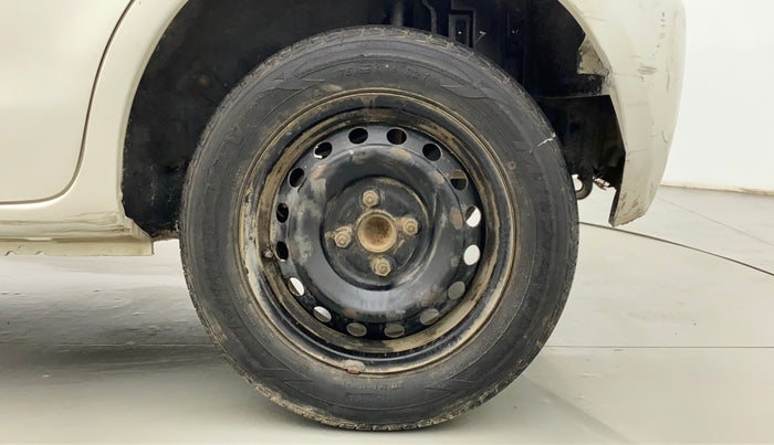 2014 Toyota Etios Liva G, Petrol, Manual, 73,506 km, Left Rear Wheel