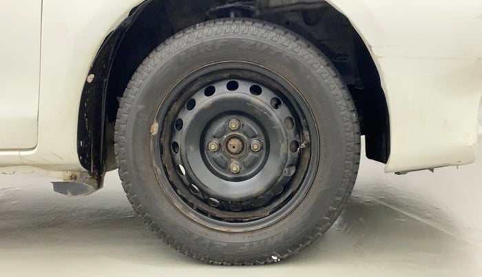 2014 Toyota Etios Liva G, Petrol, Manual, 73,506 km, Right Front Wheel