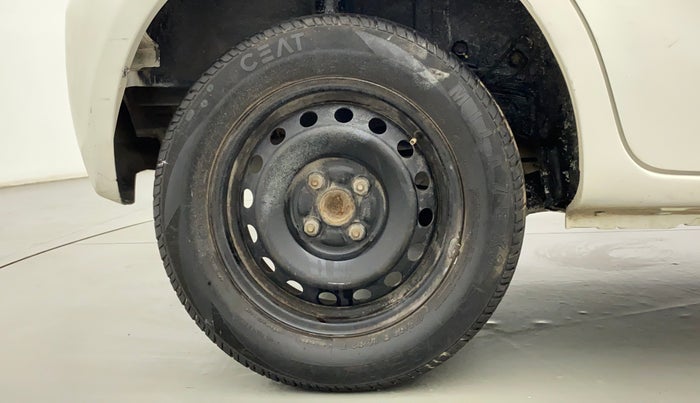 2014 Toyota Etios Liva G, Petrol, Manual, 73,506 km, Right Rear Wheel