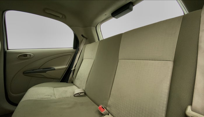2014 Toyota Etios Liva G, Petrol, Manual, 73,506 km, Right Side Rear Door Cabin