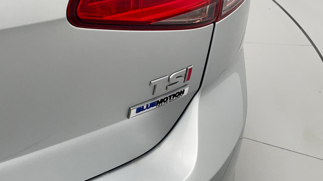 Badge (Boot Right Side)