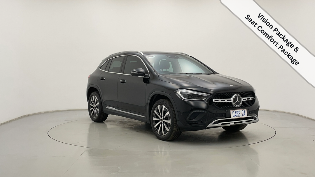 2022 Mercedes-benz GLA 200, Automatic, 24049 km, Right Front Diagonal (45- Degree) View