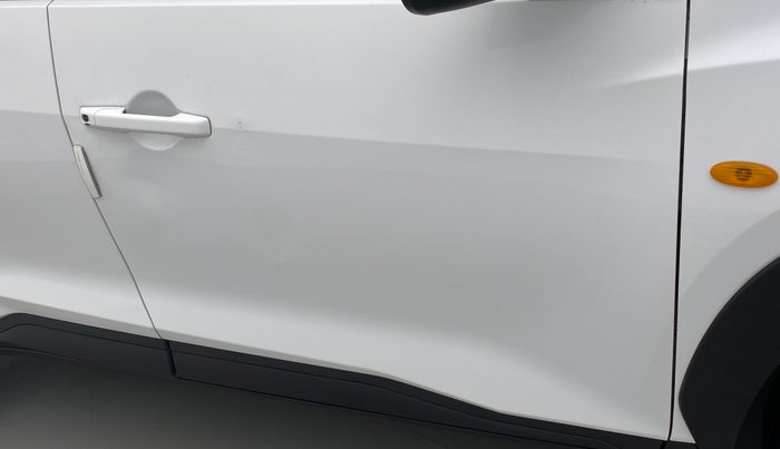2021 Nissan MAGNITE XE, Petrol, Manual, 13,474 km, Driver-side door - Minor scratches