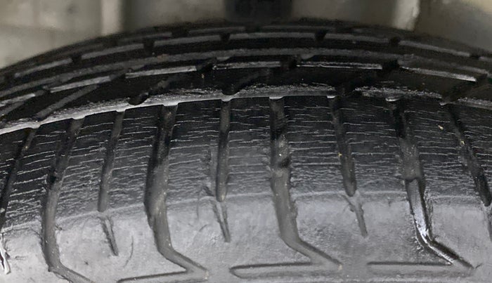 2018 Tata Tiago XT 1.2 REVOTRON, Petrol, Manual, 64,666 km, Right Rear Tyre Tread