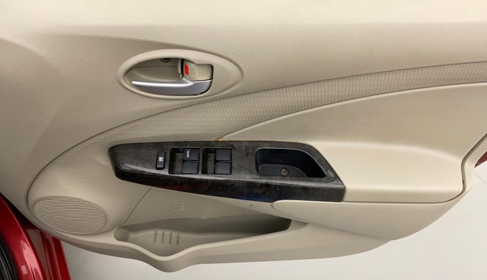 2016 Toyota Etios Liva V DUAL TONE, Petrol, Manual, 44,287 km, Driver Side Door Panels Control