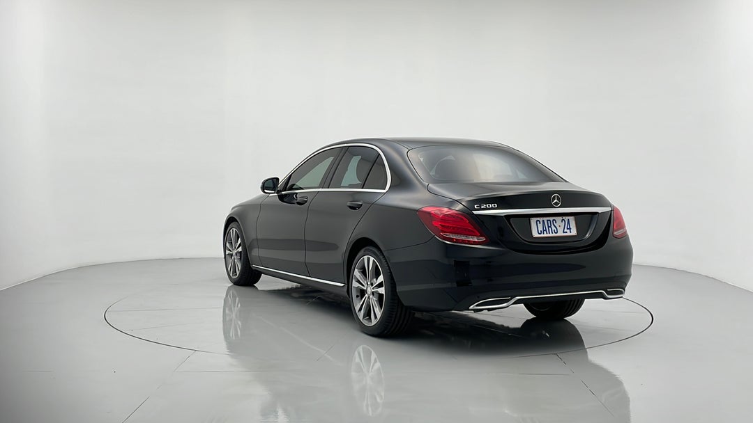 Left Back Diagonal (45- Degree) View