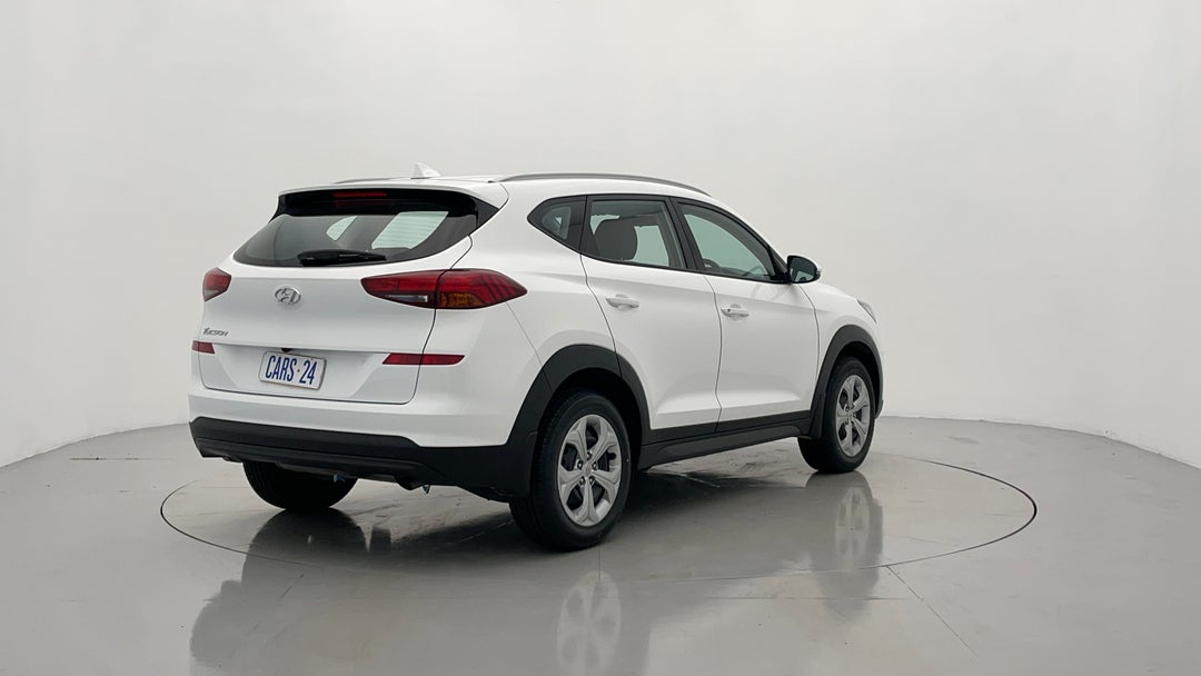 Right Back Diagonal (45- Degree) View