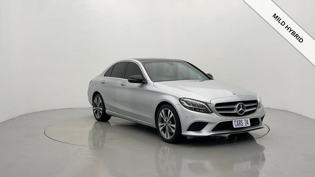 2018 Mercedes-benz C200 Eq (hybrid), Automatic, 131049 km, Right Front Diagonal (45- Degree) View