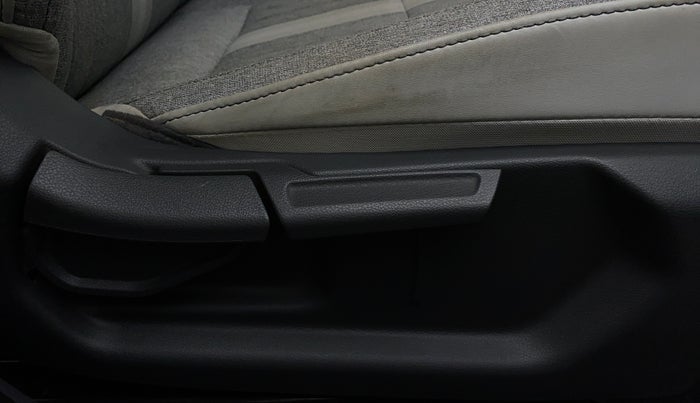 2020 Hyundai GRAND I10 NIOS SPORTZ PETROL, Petrol, Manual, 31,920 km, Driver Side Adjustment Panel