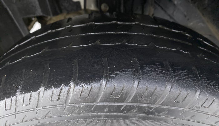 2018 Datsun Go Plus T, Petrol, Manual, 25,406 km, Left Front Tyre Tread