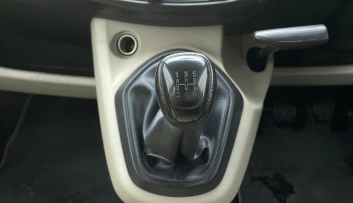2018 Datsun Go Plus T, Petrol, Manual, 25,406 km, Gear Lever
