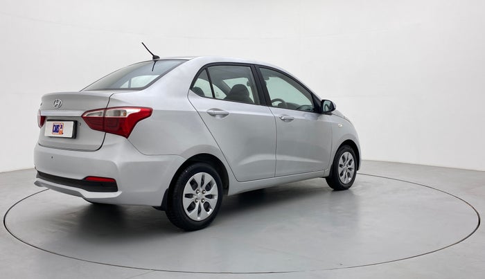 2017 Hyundai Xcent E PLUS, Petrol, Manual, 43,634 km, Right Back Diagonal