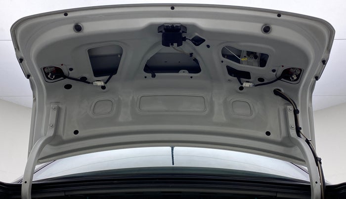 2017 Hyundai Xcent E PLUS, Petrol, Manual, 43,634 km, Boot Door Open