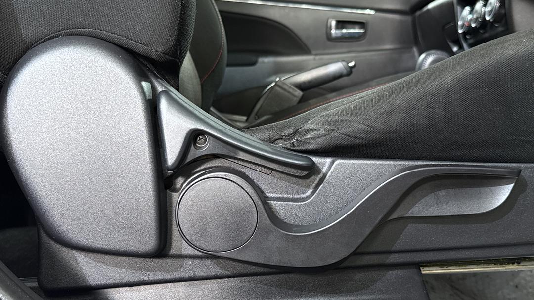 2019 Mitsubishi ASX Es Adas ( 2WD), Automatic, 80774 km, Drivers Side Adjustment Panel