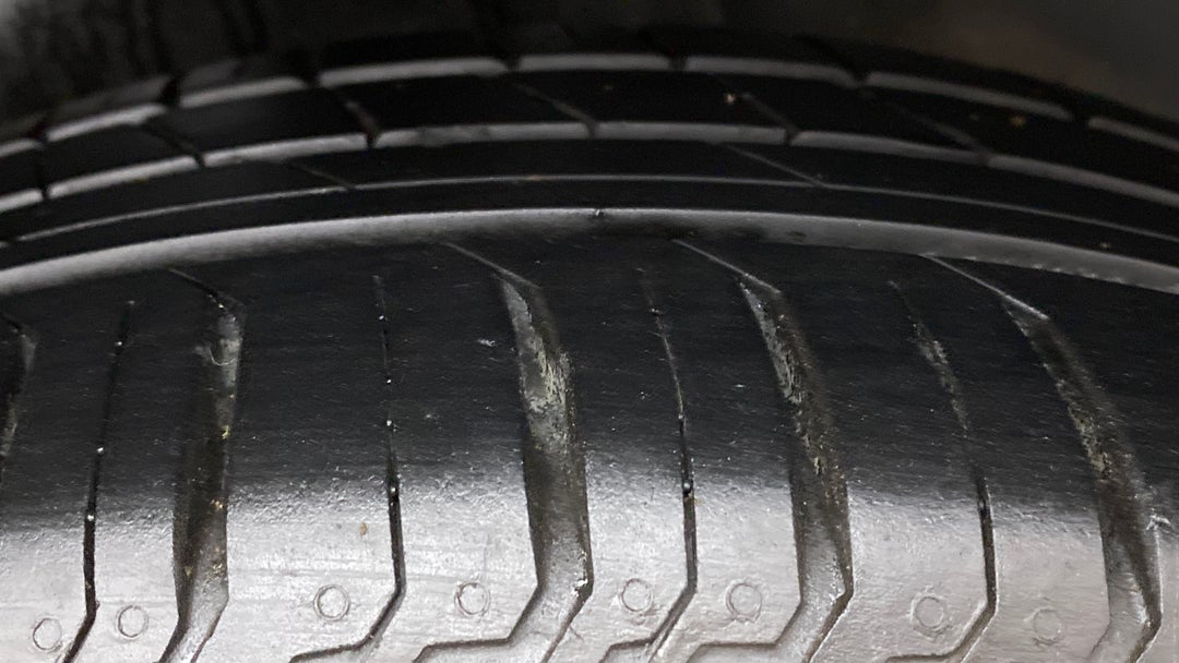 Left Rear Tyre Tread