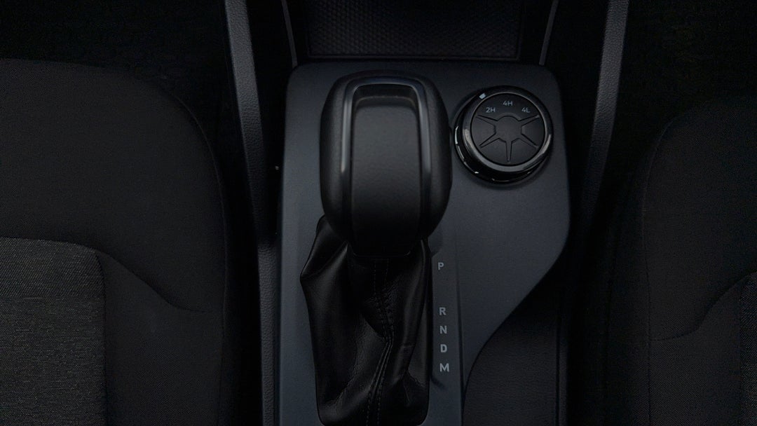 2023 Ford Ranger Xl 2.0 (4x4), Automatic, 58058 km, Gear Lever 