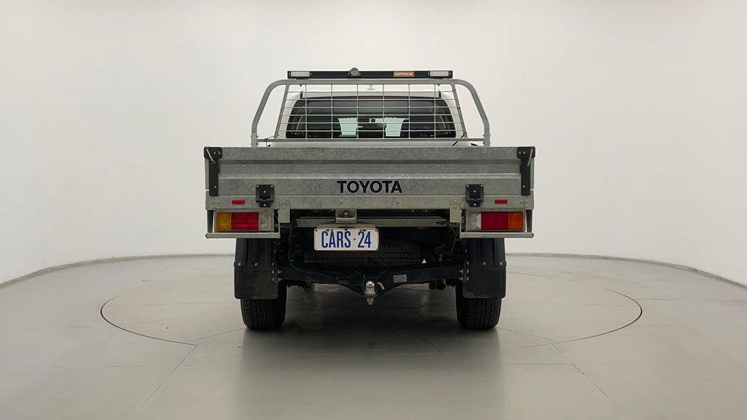 2022 Toyota Hilux Sr (4x4), Automatic, 67592 km, Back/Rear View