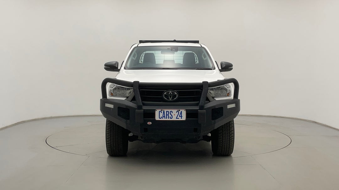 2022 Toyota Hilux Sr (4x4), Automatic, 67592 km, Front View