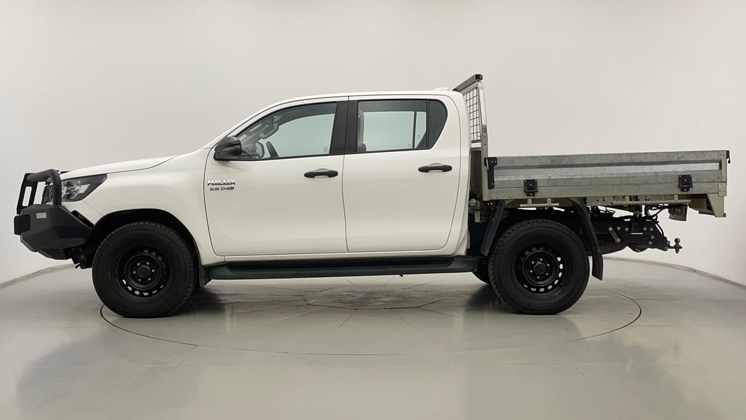 2022 Toyota Hilux Sr (4x4), Automatic, 67592 km, Left Side View