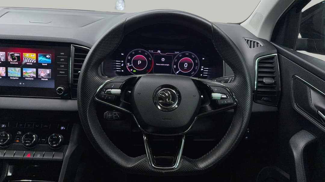 2020 SKODA Karoq 110tsi, Automatic, 66043 km, Steering Wheel Close-up