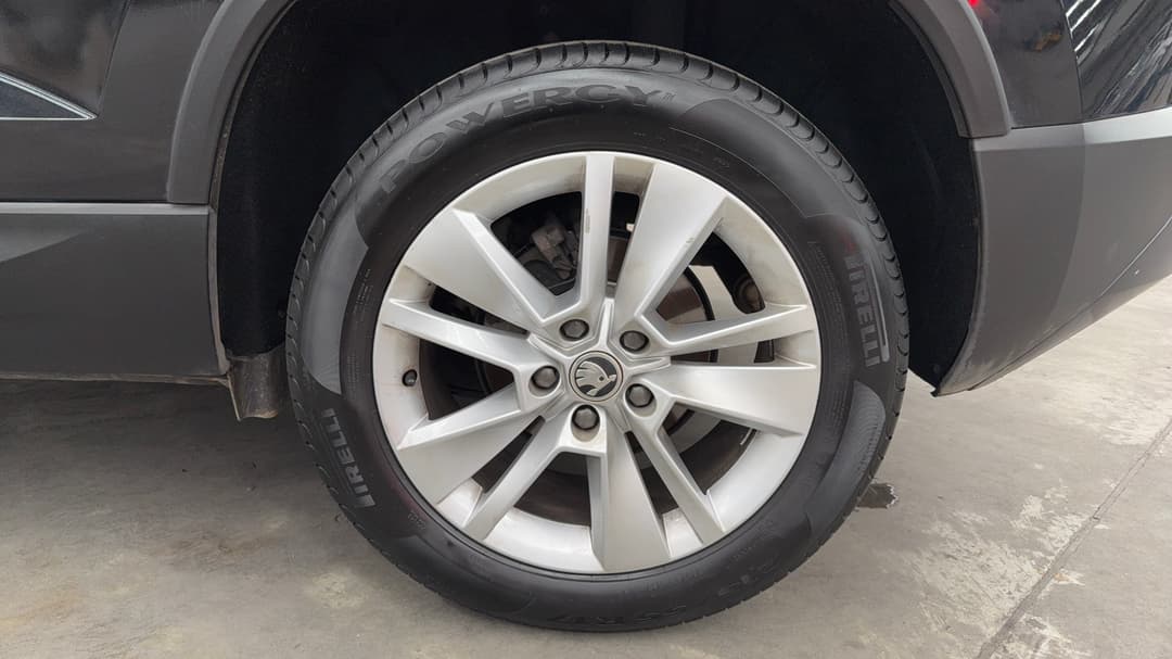 2020 SKODA Karoq 110tsi, Automatic, 66043 km, Left Rear Wheel