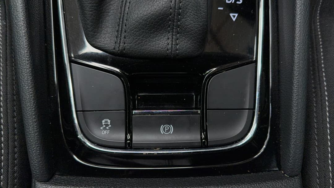 2020 SKODA Karoq 110tsi, Automatic, 66043 km, Handbrake
