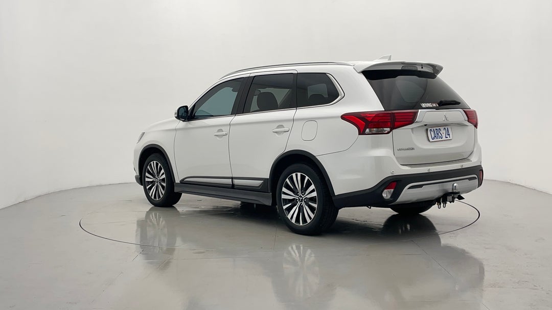 Left Back Diagonal (45- Degree) View