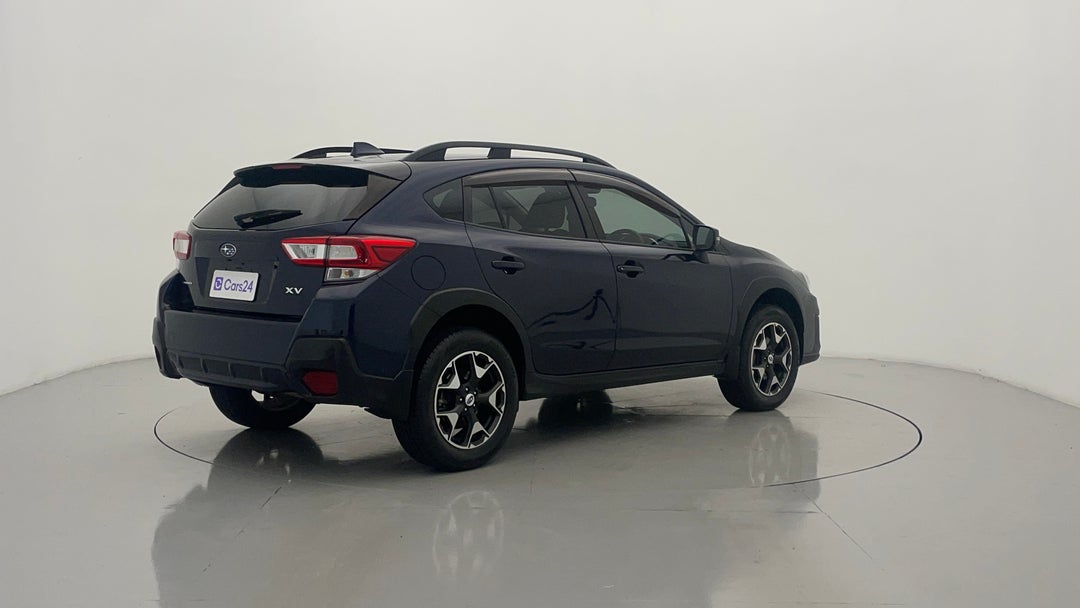 Right Back Diagonal (45- Degree) View