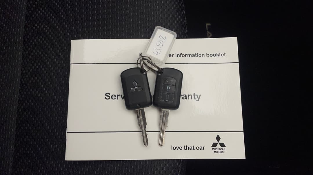2016 Mitsubishi Lancer Es Sport, Automatic, 106339 km, Key Close-up